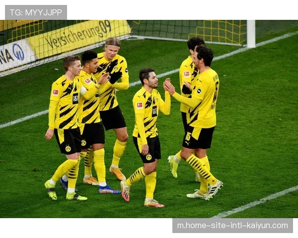 多特蒙德凭借主场气势先下一城 吉拉西拜尔锋线组合无缝衔接 多特蒙德凭借主场气势先下一城 吉拉西拜尔锋线组合无缝衔接